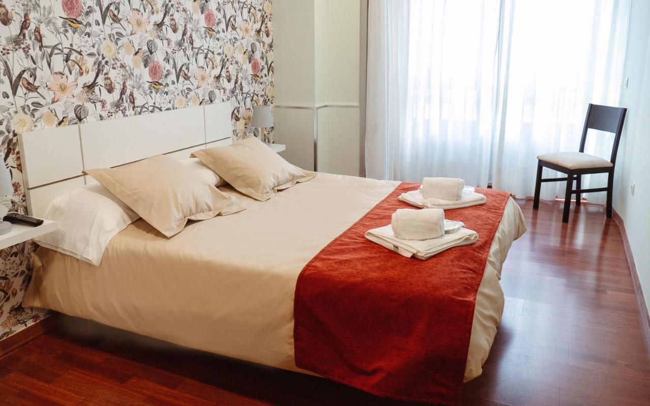 A Casa Antiga Do Monte Apartamentos Turisticos - Pontecesures 帕德隆 外观 照片