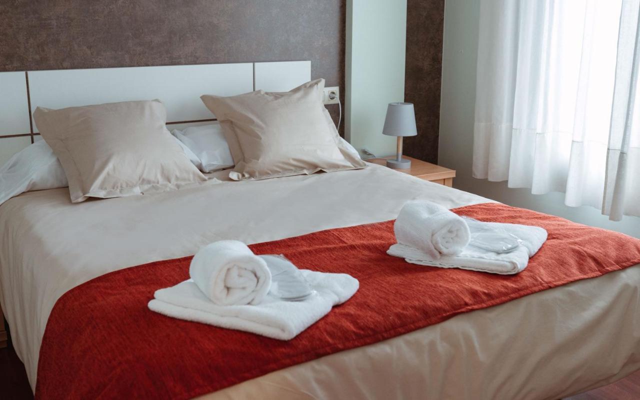 A Casa Antiga Do Monte Apartamentos Turisticos - Pontecesures 帕德隆 外观 照片
